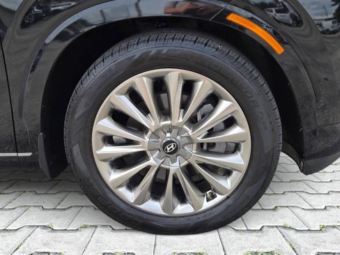 Used 2020 Hyundai Palisade Limited FWD image 3