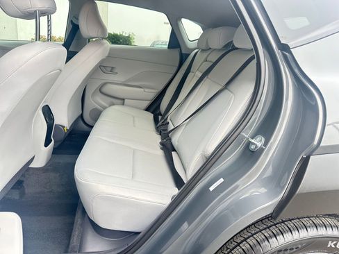 Used 2025 Hyundai Kona SEL image 37