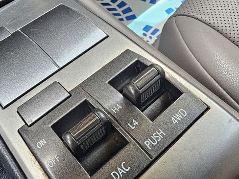 Used 2019 Lexus GX 460 w/ Navigation Package image 43