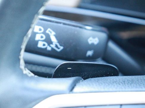 Used 2024 Volkswagen Atlas SE image 23