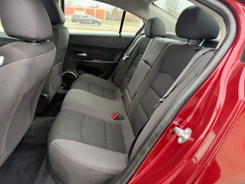 Used 2016 Chevrolet Cruze LT w/ Sun And Sound Package FWD image 20