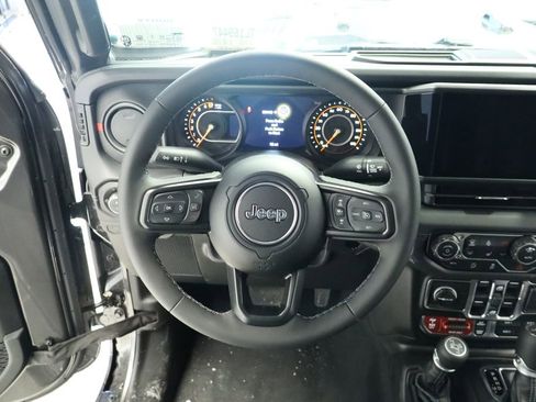 New 2026 Jeep Gladiator Rubicon AWD/4WD image 25