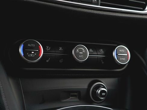 New 2025 Alfa Romeo Stelvio Sprint image 36