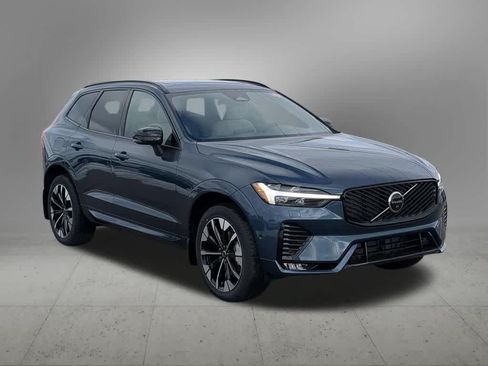 Used 2026 Volvo XC60 B5 Plus w/ Protection Package Premier AWD/4WD image 8