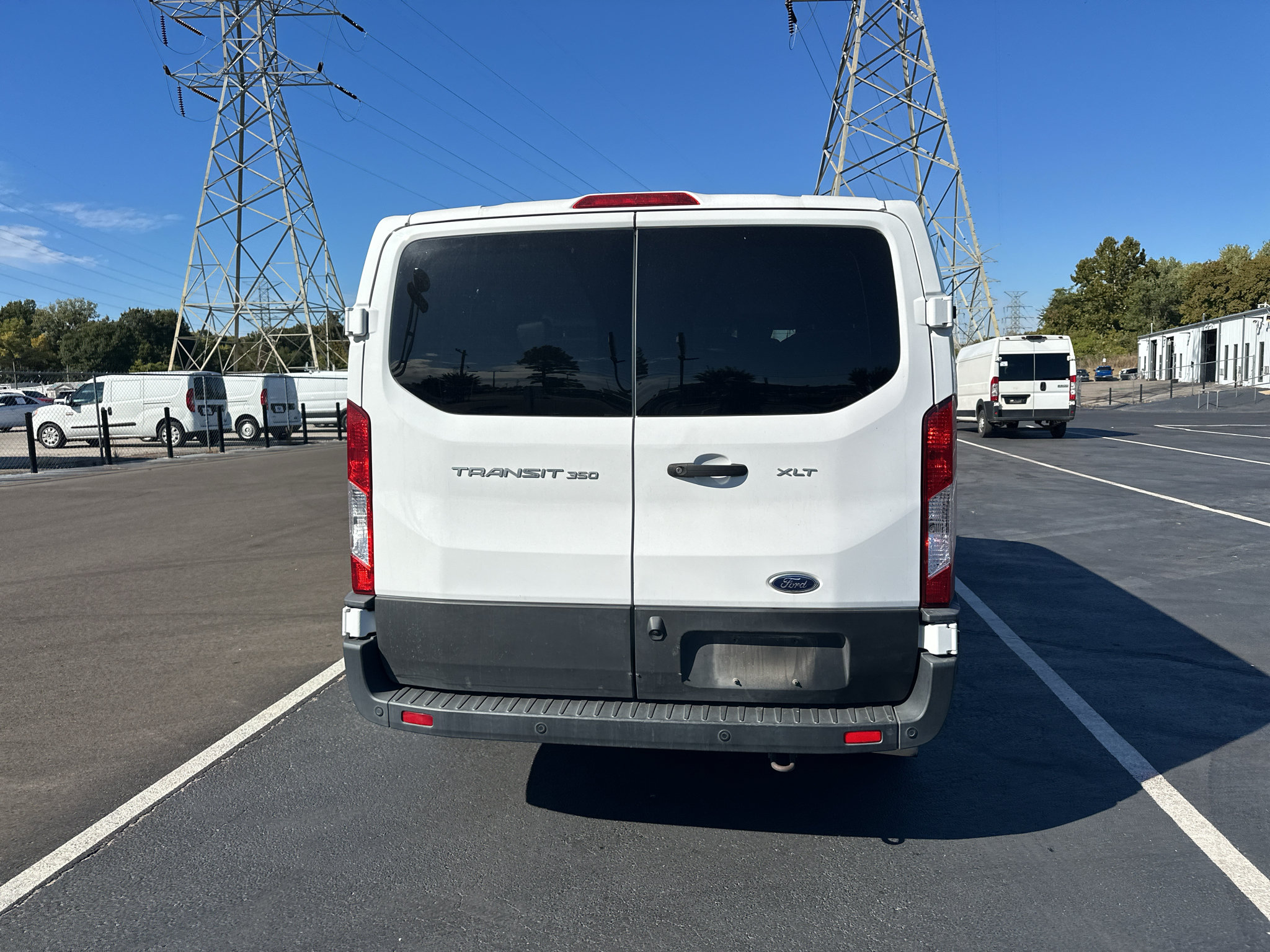 Used 2023 Ford Transit 350 XLT RWD image 6