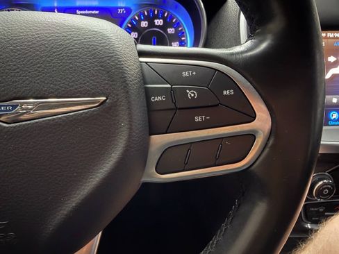 Used 2020 Chrysler 300 Touring w/ Sport Appearance Package AWD/4WD image 24