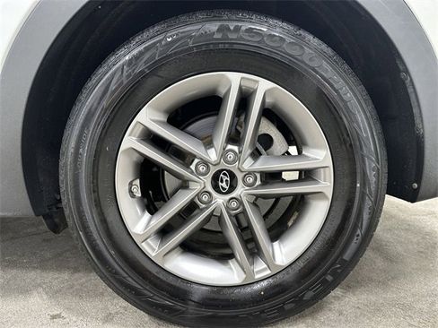 Used 2017 Hyundai Santa Fe Sport image 13