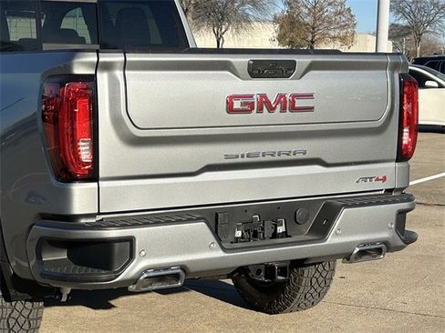 Used 2025 GMC Sierra 1500 AT4 w/ AT4 Premium Package image 7