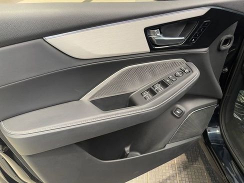 Certified 2024 Acura MDX SH-AWD w/ Technology Package image 6