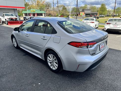 Used 2025 Toyota Corolla LE w/ LE Premium Package AWD/4WD image 7