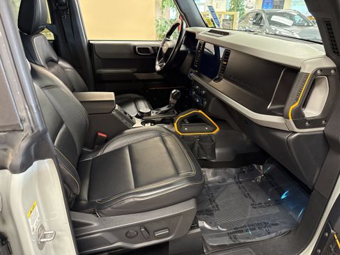 Used 2021 Ford Bronco Badlands AWD/4WD image 10