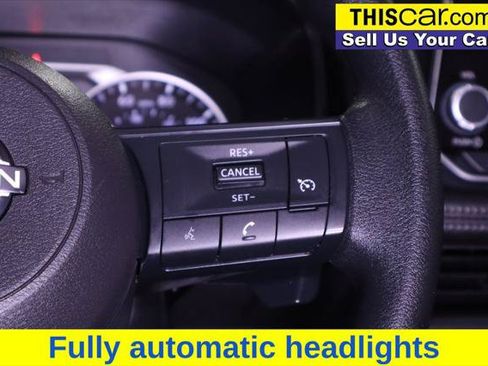 Used 2024 Nissan Rogue S FWD image 17