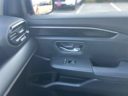 Used 2024 Honda Pilot Touring image 17
