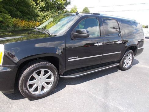 Used 2012 GMC Yukon XL Denali AWD/4WD image 7