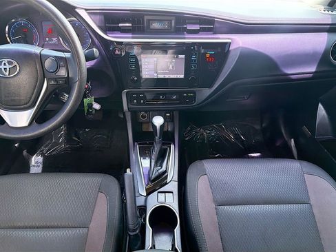 Used 2019 Toyota Corolla LE FWD image 16