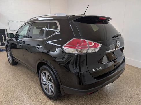 Used 2015 Nissan Rogue S AWD/4WD image 3