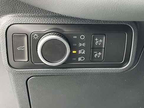 New 2026 Ford Explorer Active image 13