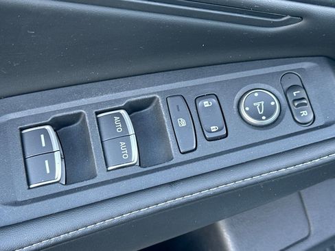 Used 2024 Honda Accord Sport image 13