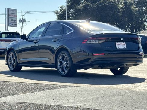 Used 2023 Honda Accord EX image 9