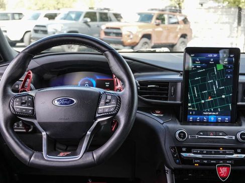 Used 2020 Ford Explorer ST w/ Premium Technology Package image 2
