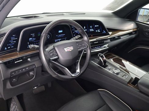 Used 2021 Cadillac Escalade Premium Luxury image 7