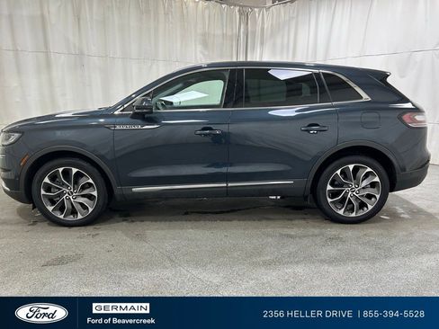 Used 2022 Lincoln Nautilus Reserve w/ Equipment Group 201A image 5