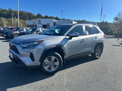 New 2025 Toyota RAV4 XLE w/ Convenience Package