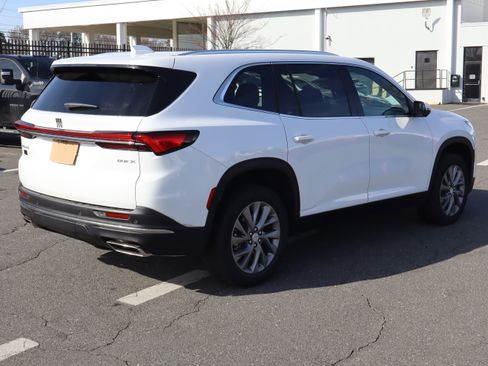 Used 2026 Buick Enclave Preferred w/ LPO, Floor Liner Package image 10