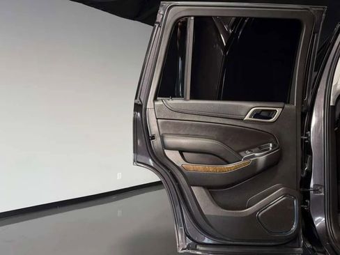 Used 2018 GMC Yukon Denali RWD image 17