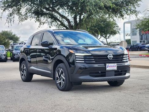 New 2026 Nissan Kicks SV image 2