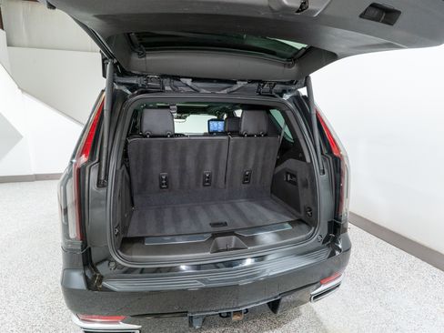 Used 2021 Cadillac Escalade Premium Luxury w/ Driver Assist Tech Package image 41