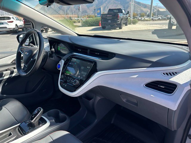 Used 2021 Chevrolet Bolt Premier w/ Infotainment Package FWD image 33
