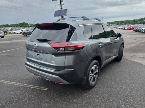 Used 2021 Nissan Rogue SV w/ Premium Package FWD image 5