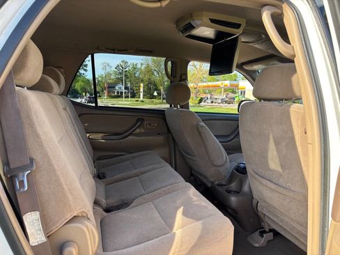 Used 2002 Toyota Sequoia SR5 AWD/4WD image 20