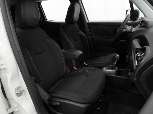 Certified 2023 Jeep Renegade Altitude AWD/4WD image 47