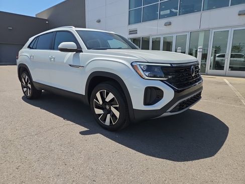 New 2026 Volkswagen Atlas Cross Sport SE AWD/4WD image 30