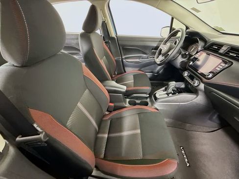 Certified 2025 Nissan Versa SR w/ Trunk Package image 24