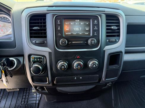 Used 2017 RAM 1500 Express w/ Black Ram 1500 Express Group RWD image 17