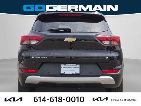 Used 2024 Chevrolet TrailBlazer LT w/ LT Cold Weather Package FWD image 9
