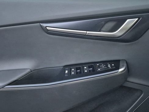 New 2025 Kia EV6 Light w/ Light LR Technology Package image 6