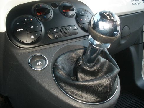 Used 2015 FIAT 500 Sport w/ Comfort/Convenience Group image 39