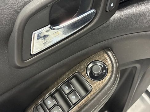 Used 2015 Chevrolet Malibu LT w/ Power Convenience Package FWD image 15