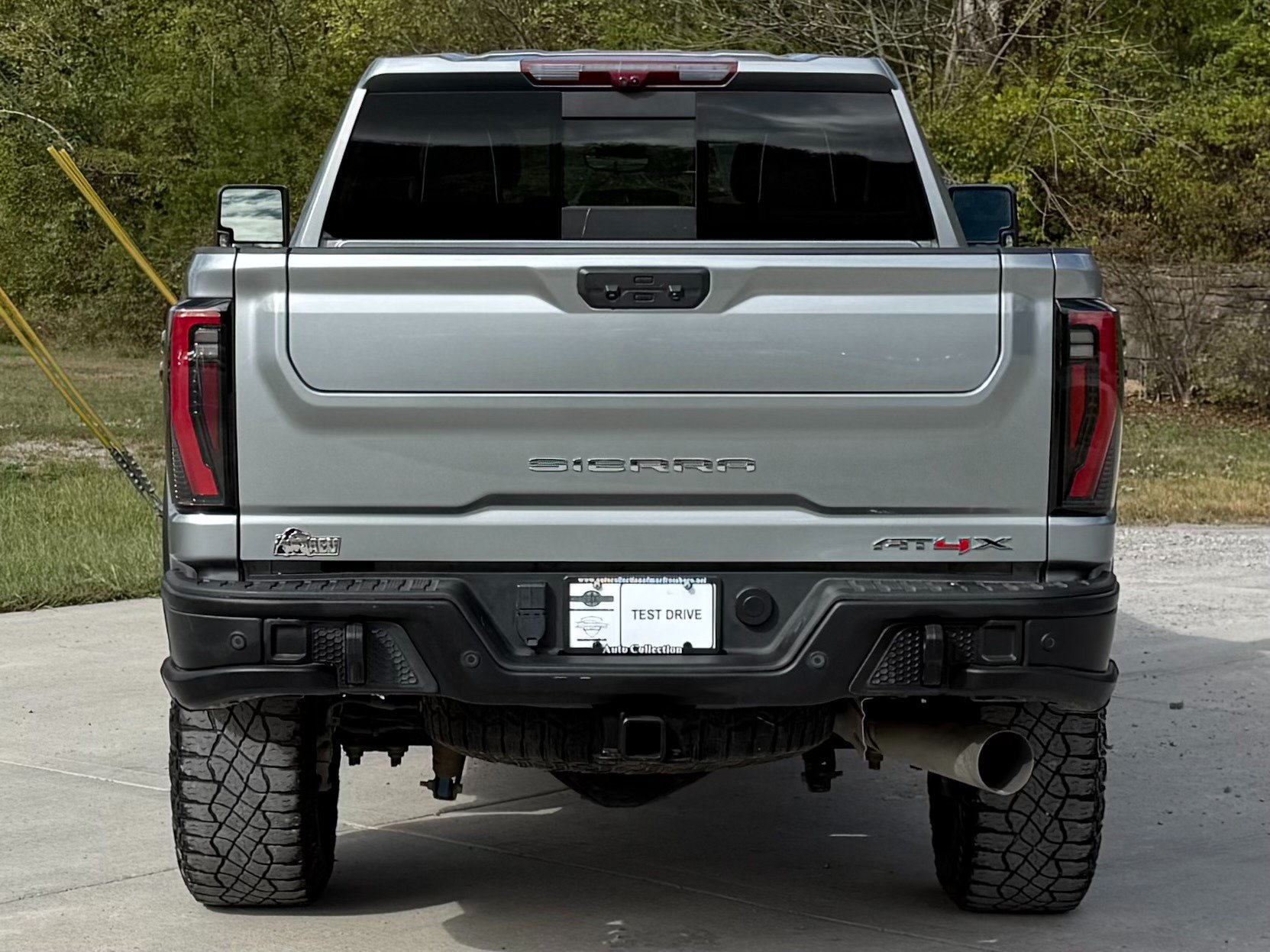 Used 2024 GMC Sierra 2500 AT4X w/ AT4X AEV Edition AWD/4WD image 6