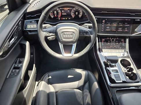 Used 2019 Audi Q8 Premium Plus w/ Premium Plus AWD/4WD image 13