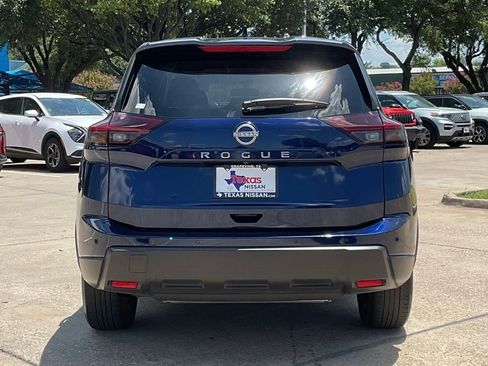 Used 2025 Nissan Rogue SV FWD image 7