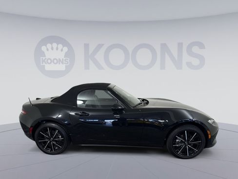 Used 2025 MAZDA MX-5 Miata Grand Touring w/ Weather Package RWD image 8