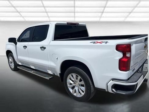 Used 2024 Chevrolet Silverado 1500 Custom AWD/4WD image 3