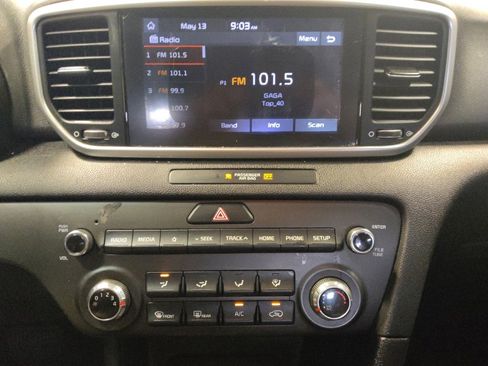 Used 2020 Kia Sportage LX FWD image 25