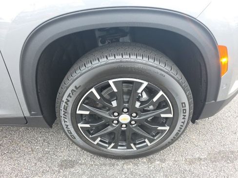 New 2026 Chevrolet Traverse LT w/ Enhanced Driving Package image 9