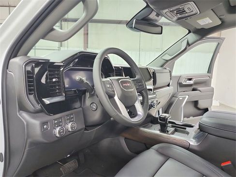 New 2026 GMC Sierra 1500 SLT w/ SLT Premium Plus Package image 18